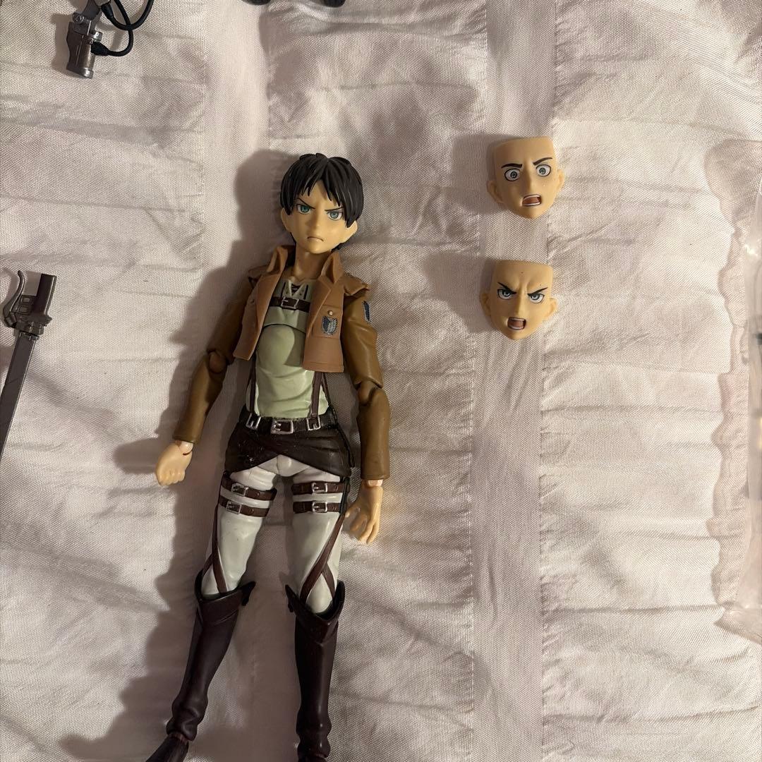 figma 進撃の巨人 フィギュア リヴァイ エレン 【箱無し】