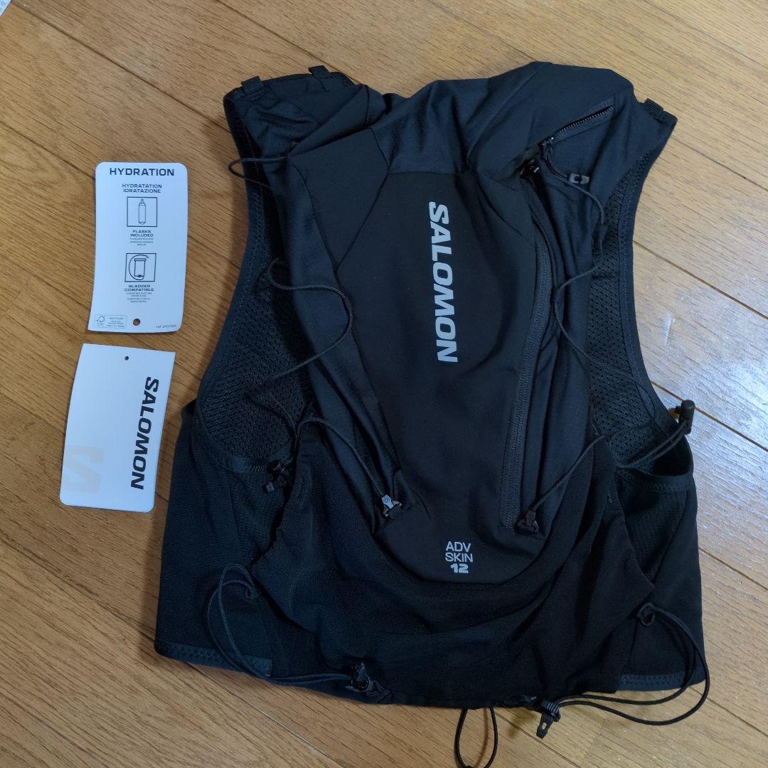 kazaky です。 SALOMON ADV SKIN 12 ブラック