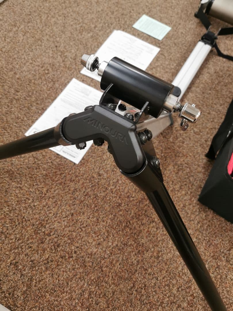 MINOURA ハイブリッドローラー Live Ride FG220