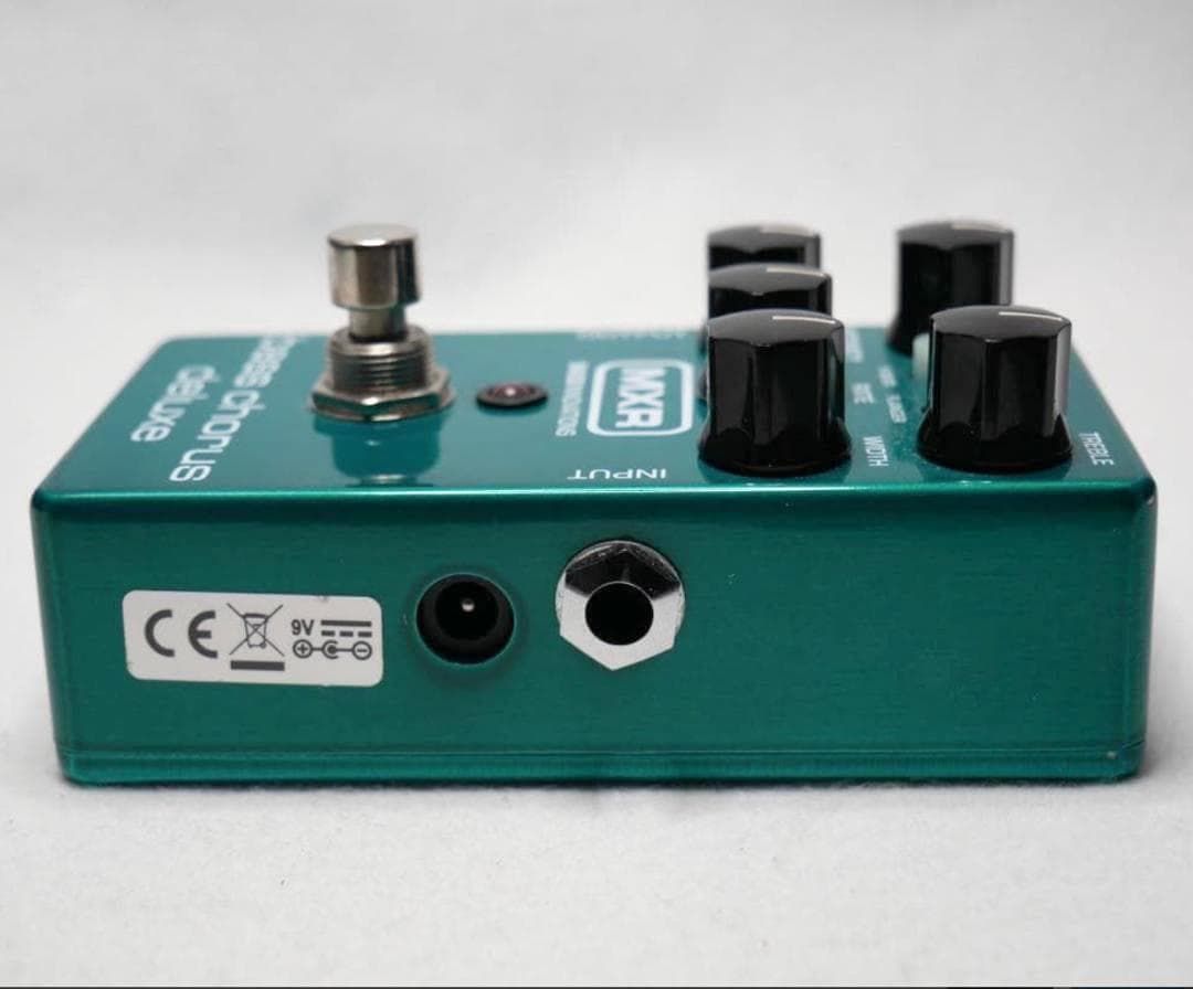 超美品 MXR M83 Bass Chorus Deluxe
