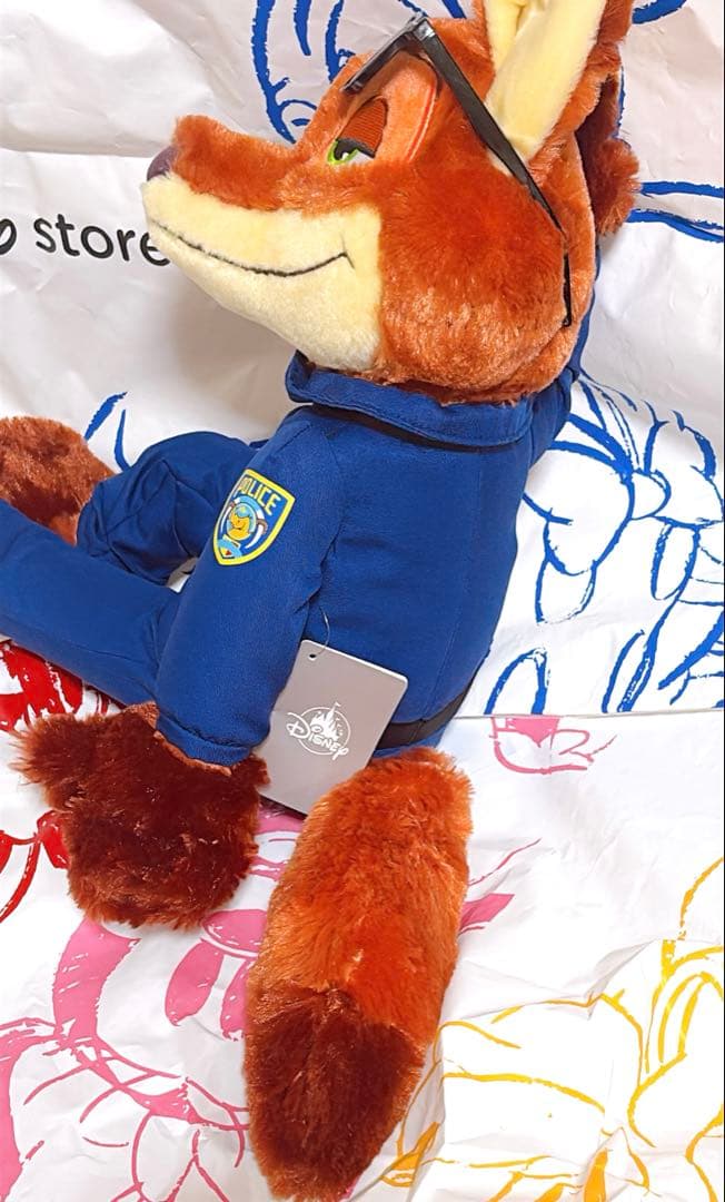 限定　ニック・ワイルド　ズートピア　 警察官ぬいぐるみ