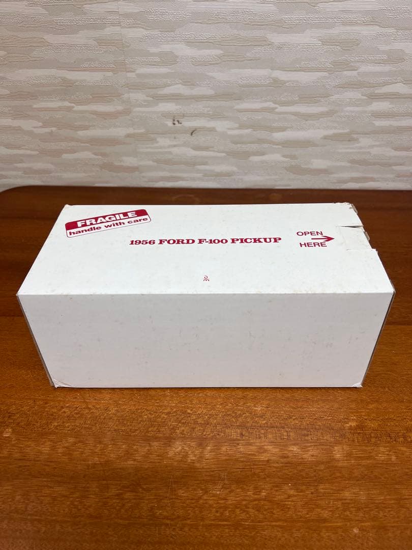 No185 ミニカー1/24 1956 FORD F-100 PICKUP