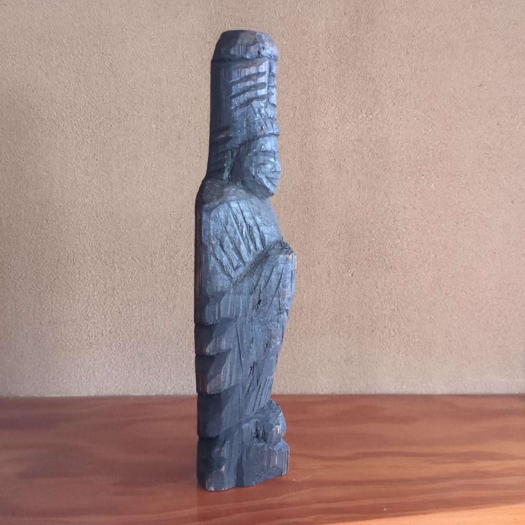 黒い木製彫刻 人形像 約30cm