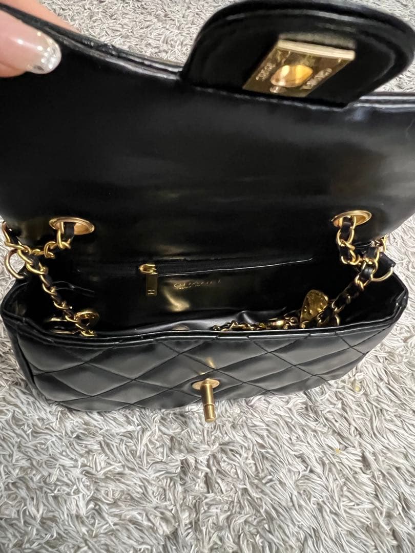 CHANEL シャネル キルティングデザイン ショルダーバッグ ノベルティ