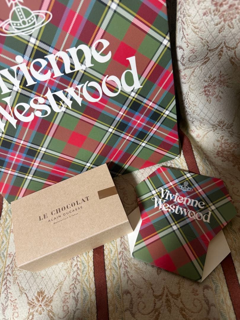 VivienneWestwood チョコレート