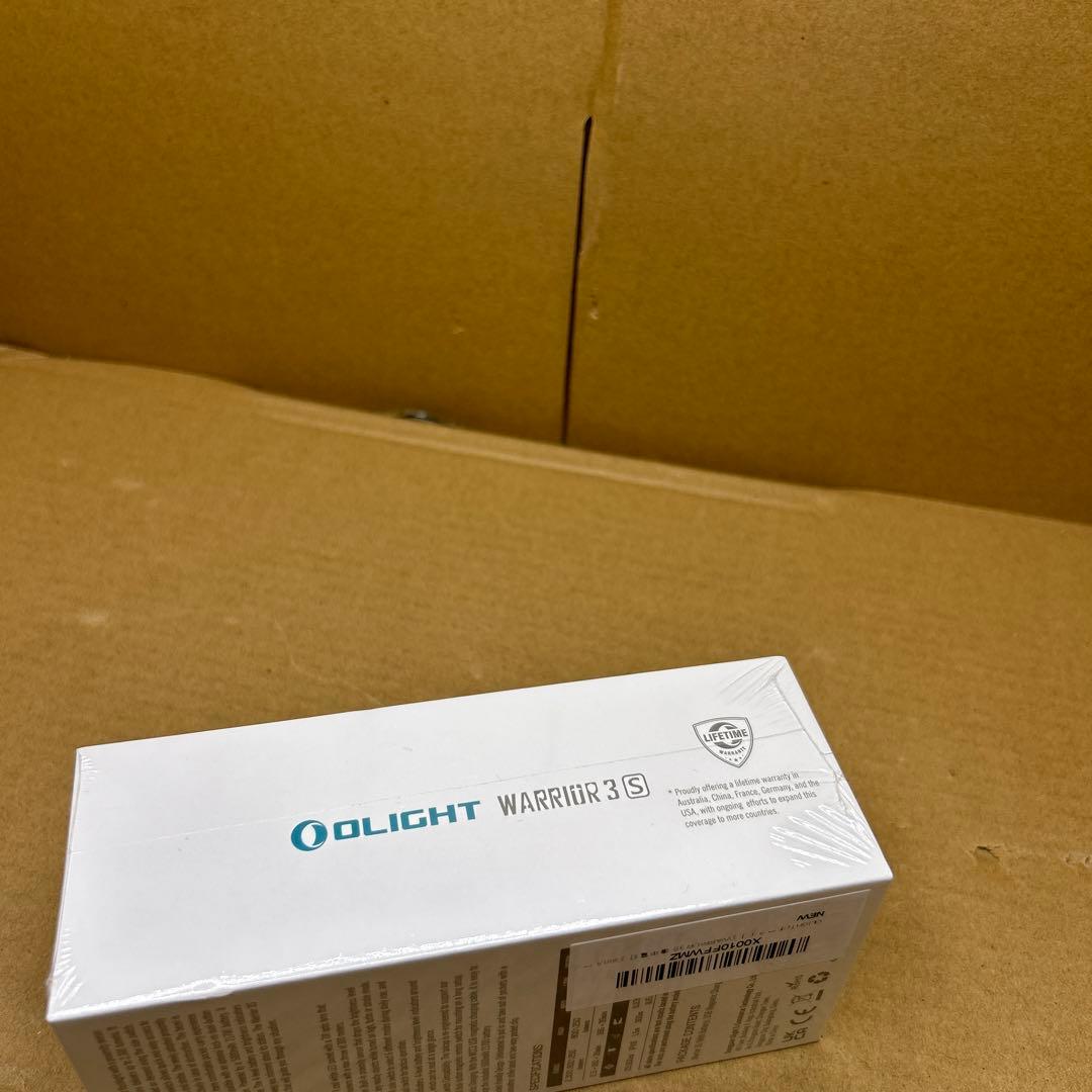 オーライト　Olight Warrior 3S 2300ルーメン　　ブラック