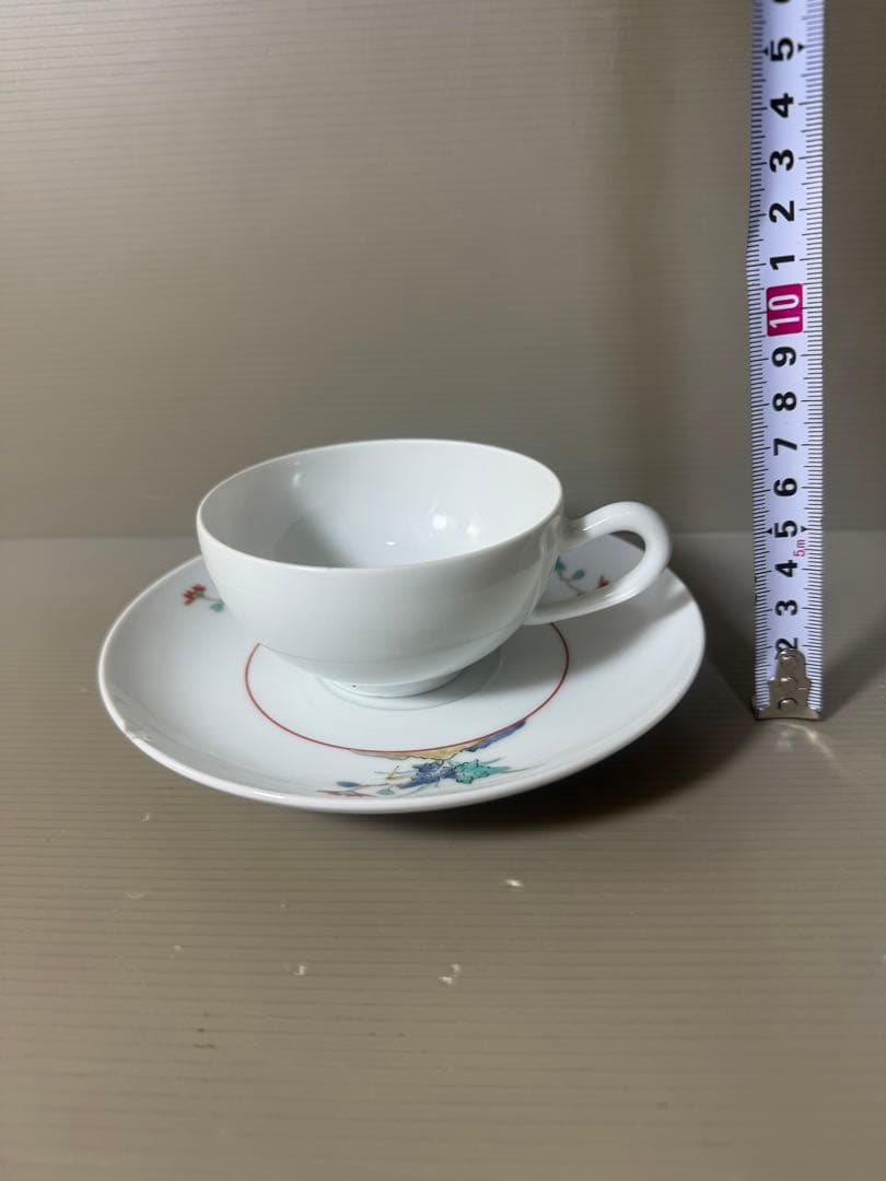 2436 人間国宝　十四代酒井田柿右衛門作　花鳥文紅茶碗