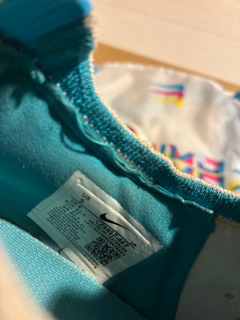 サッカーシューズ FG ホワイト/ブルー/レッド/イエロー