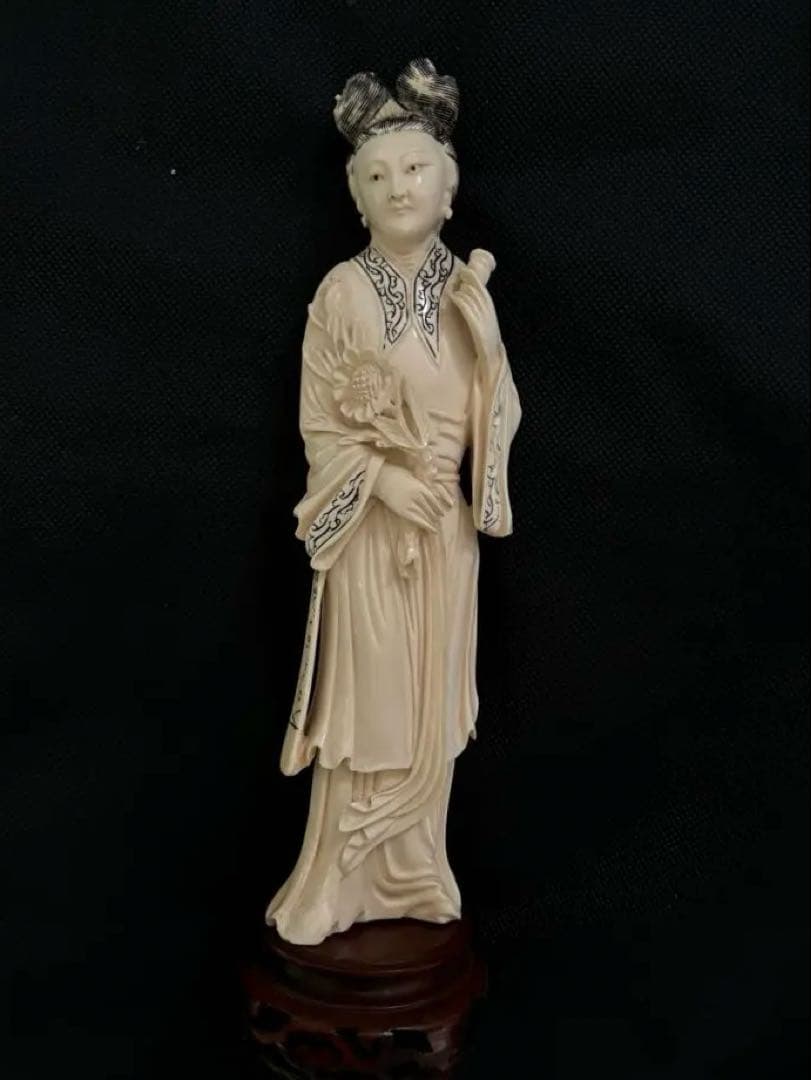 中国古美術品　マンモス　極上 彫刻　美人像437g