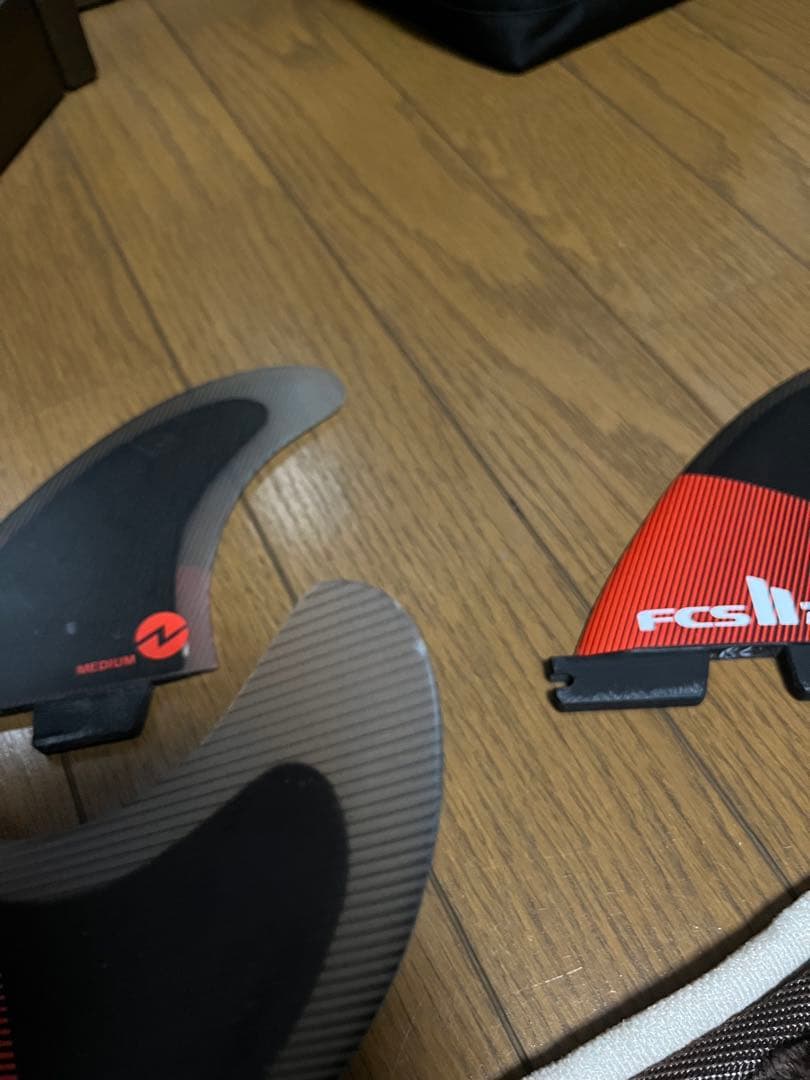 チ*君様 FCS Accelerator Medium サーフボードフィン