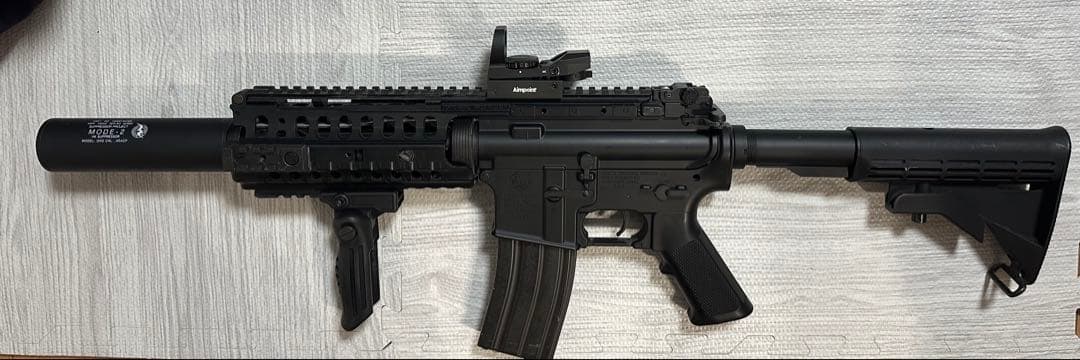 東京マルイ 次世代電動ガン M4 ブラック サイレンサー付き