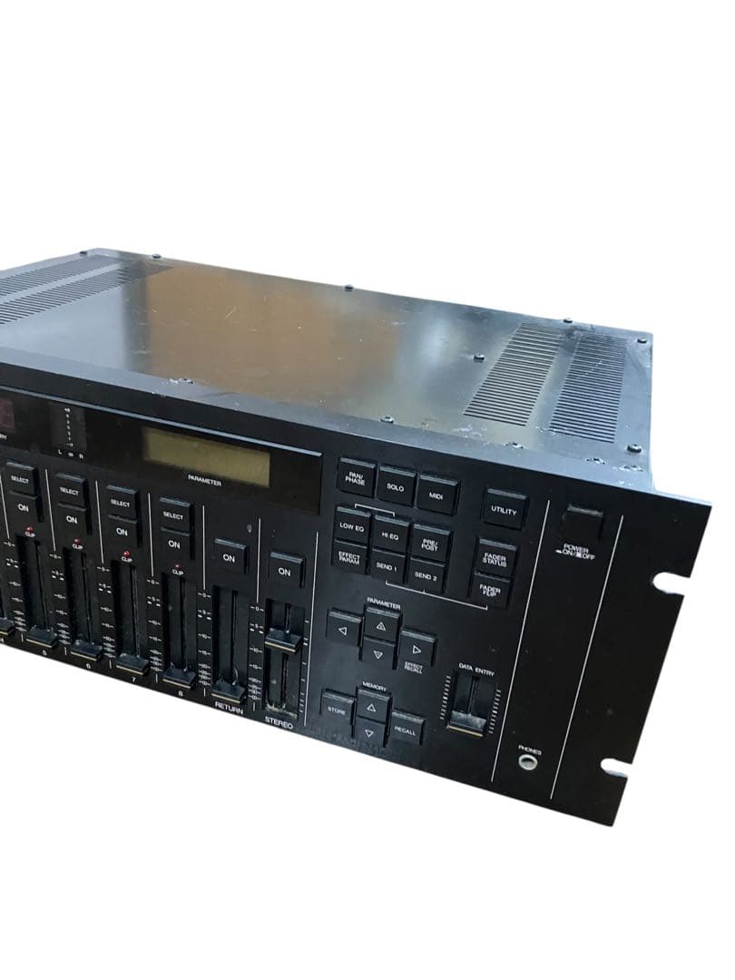 Yamaha DMP11 アナログミキサー