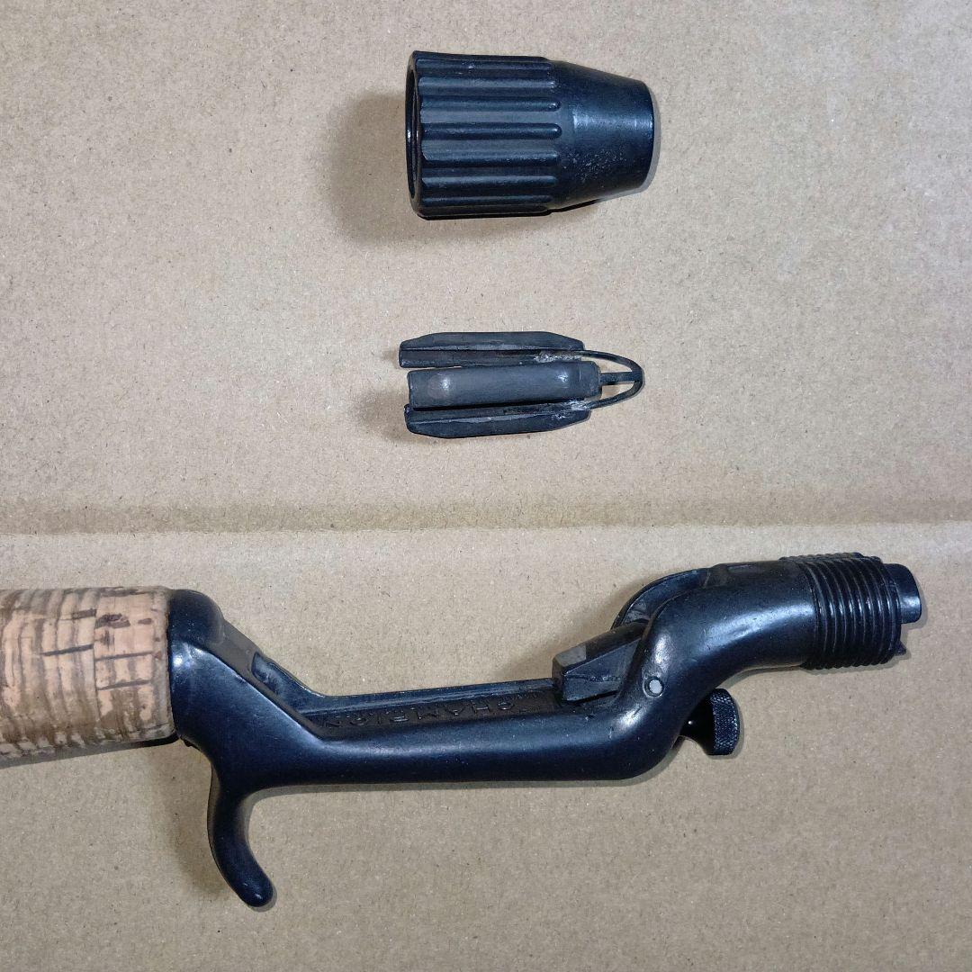 チャンピオングリップ　フェザーウェイト　コルクハンドル