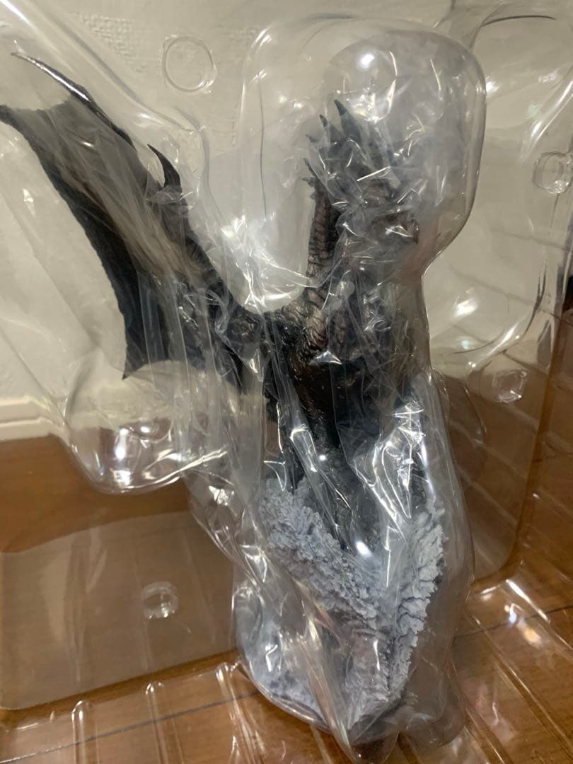 復刻版 クリエイターズモデル 鋼龍 クシャルダオラ カプコン