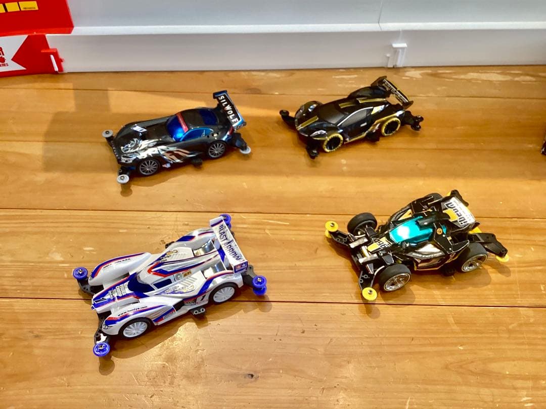 【すぐ遊べる】TAMIYA ミニ四駆4台＋大型コース
