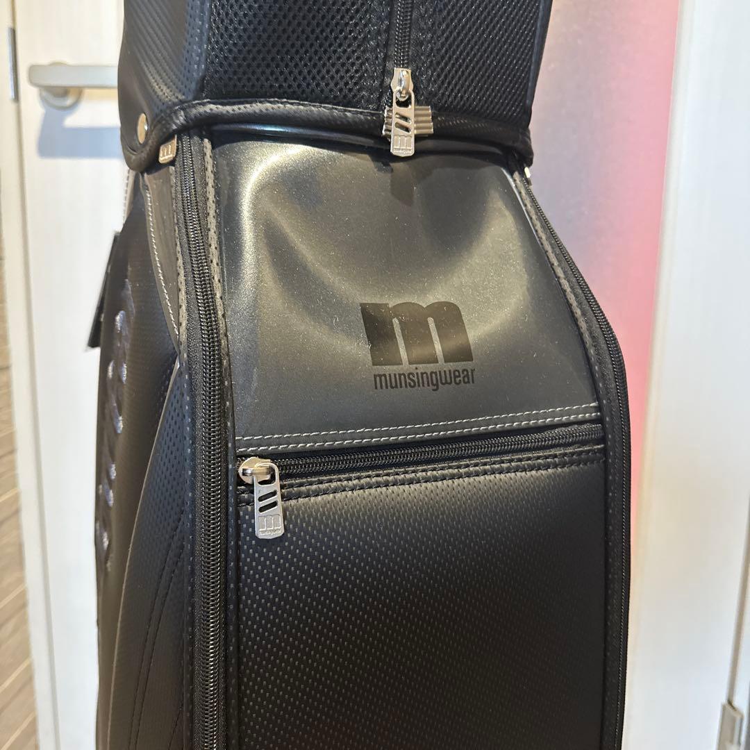 g*n様 マンシングウェア ブラックキャディバッグ《新品未使用》