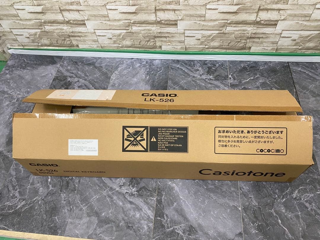 カシオ　電子キーボード　LK-526 2022年製　61鍵盤