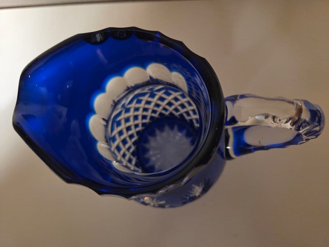 切子 ピッチャー ブルー 手付き