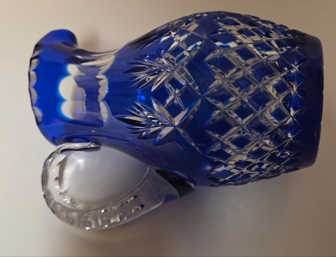 切子 ピッチャー ブルー 手付き