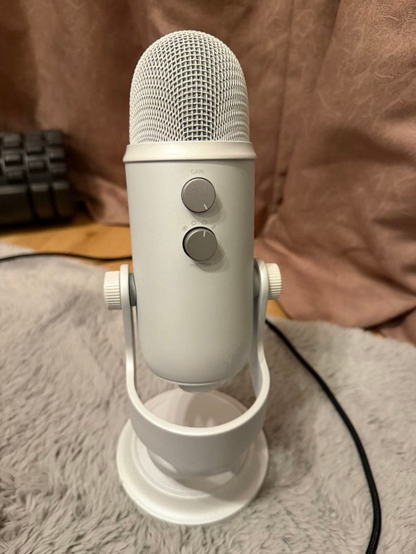 Blue Yeti ホワイト コンデンサーマイク