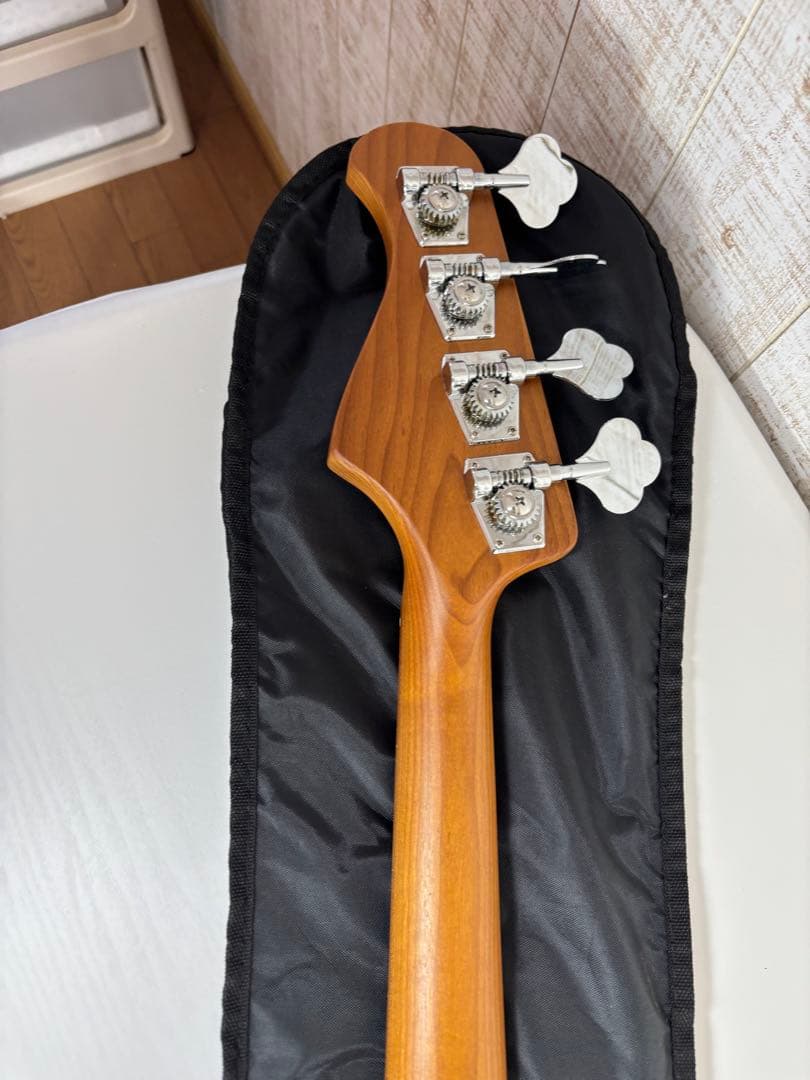 【極美品】buccus エレキベース　4弦BJB-1-RSM/M