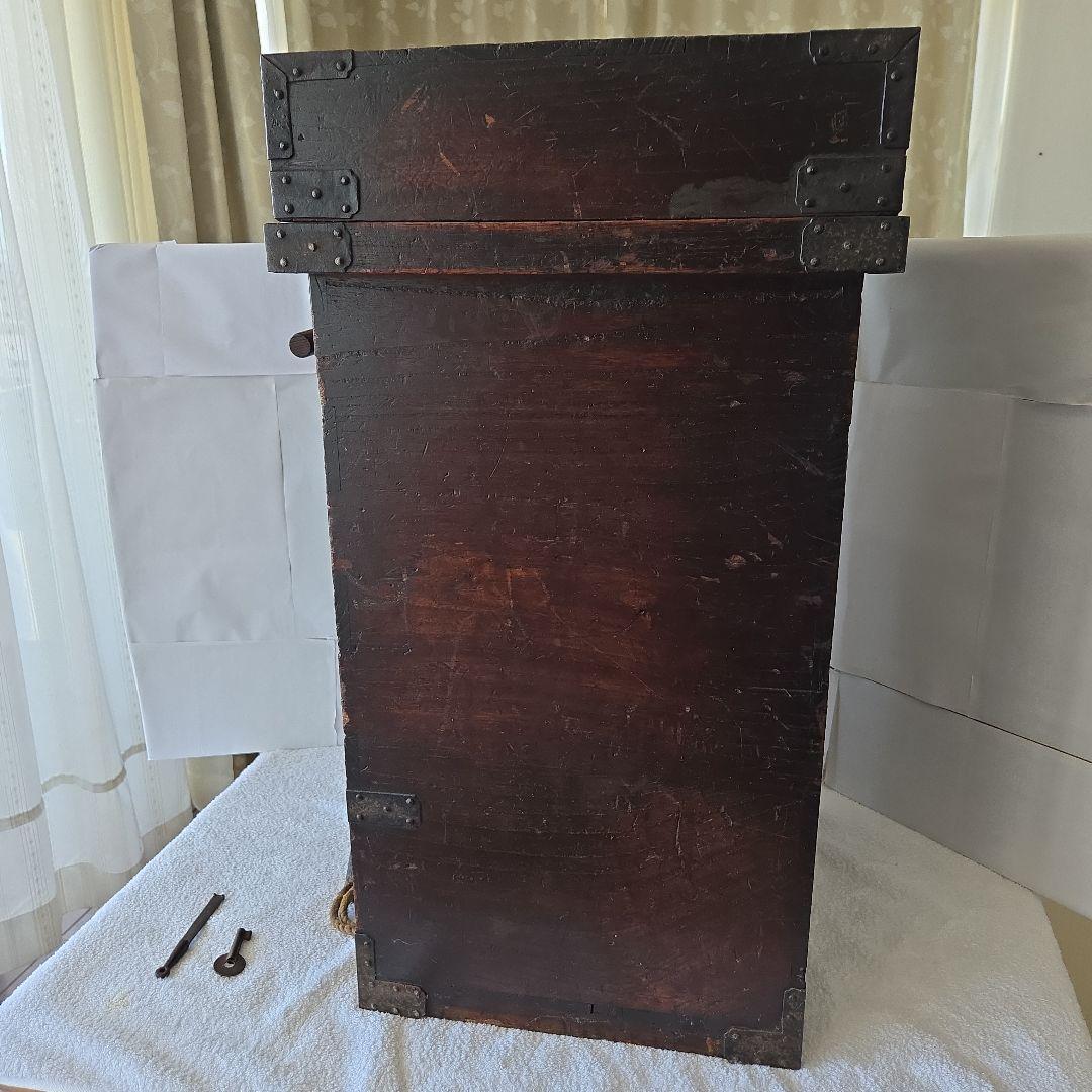 鎧櫃　外鍵付　背負箪笥　武具　刀剣　千両箱　鋏箱　甲冑箱　兜箱　江戸時代