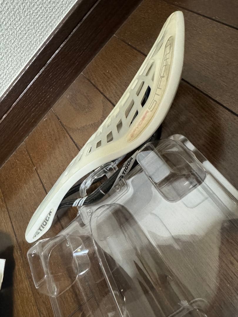 TIOGA SPYDER STRATUM フルカーボンレール