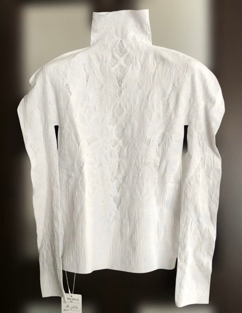 新品未使用タグ付　Chacott ノーソーイングハイネック　ニットトップ