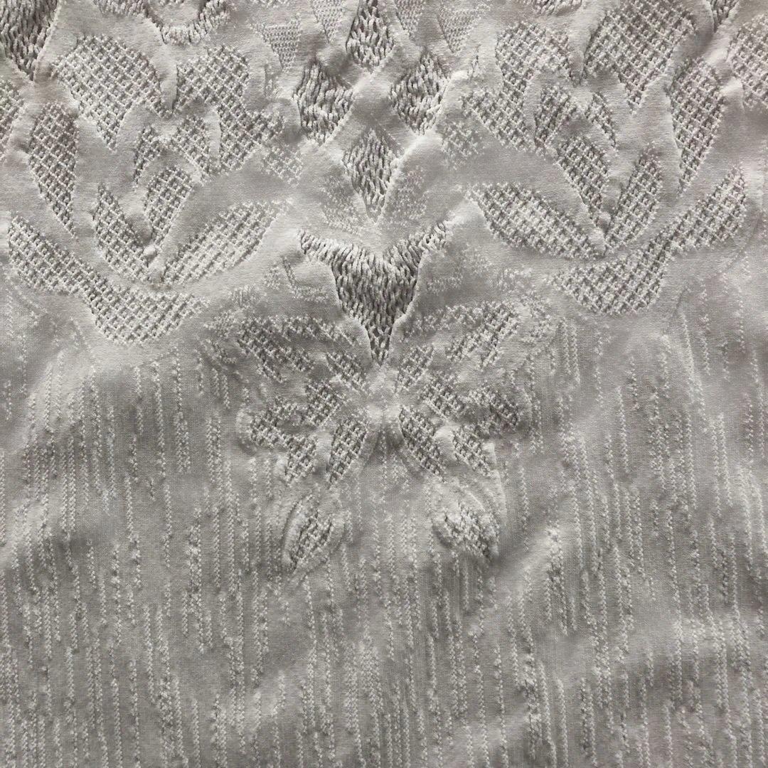 新品未使用タグ付　Chacott ノーソーイングハイネック　ニットトップ