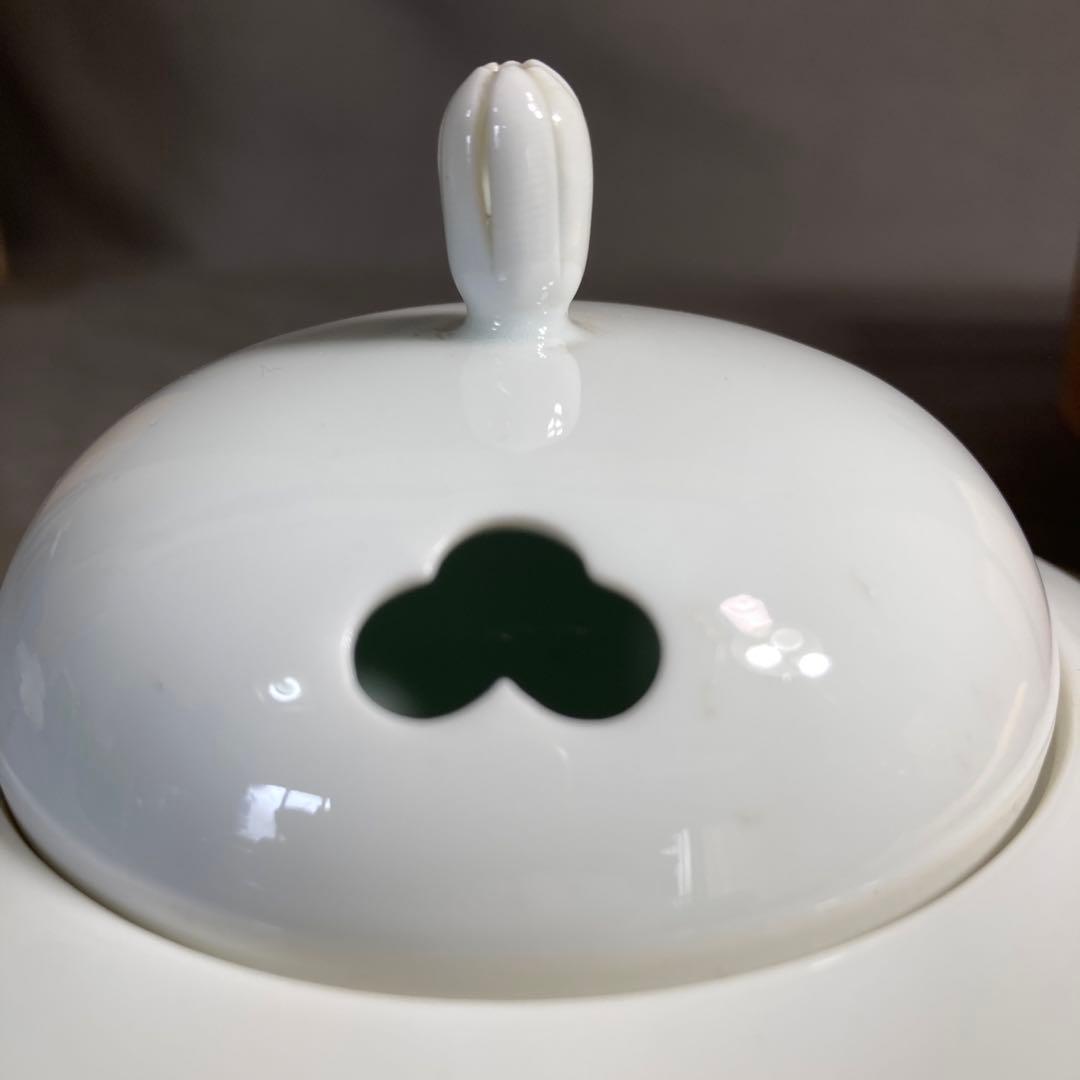 【井上萬二】白磁の伝統　日本工芸会　日本の名窯　人間国宝　井上萬二作　白磁　香炉