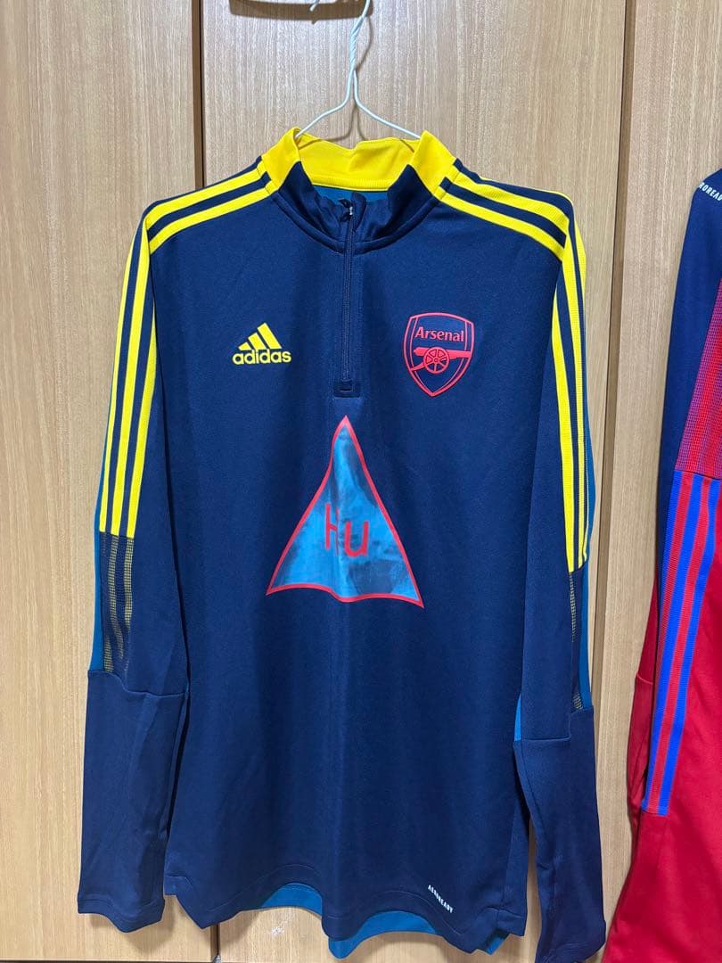 アーセナル adidas ファレルウィリアムス 上下セット