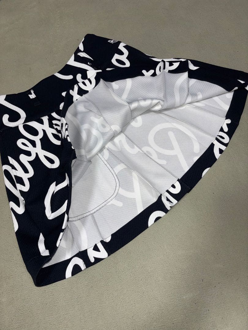 （新品）パーリーゲイツ、筆記体ロゴグラフィック柄、セットアップ、サイズ00