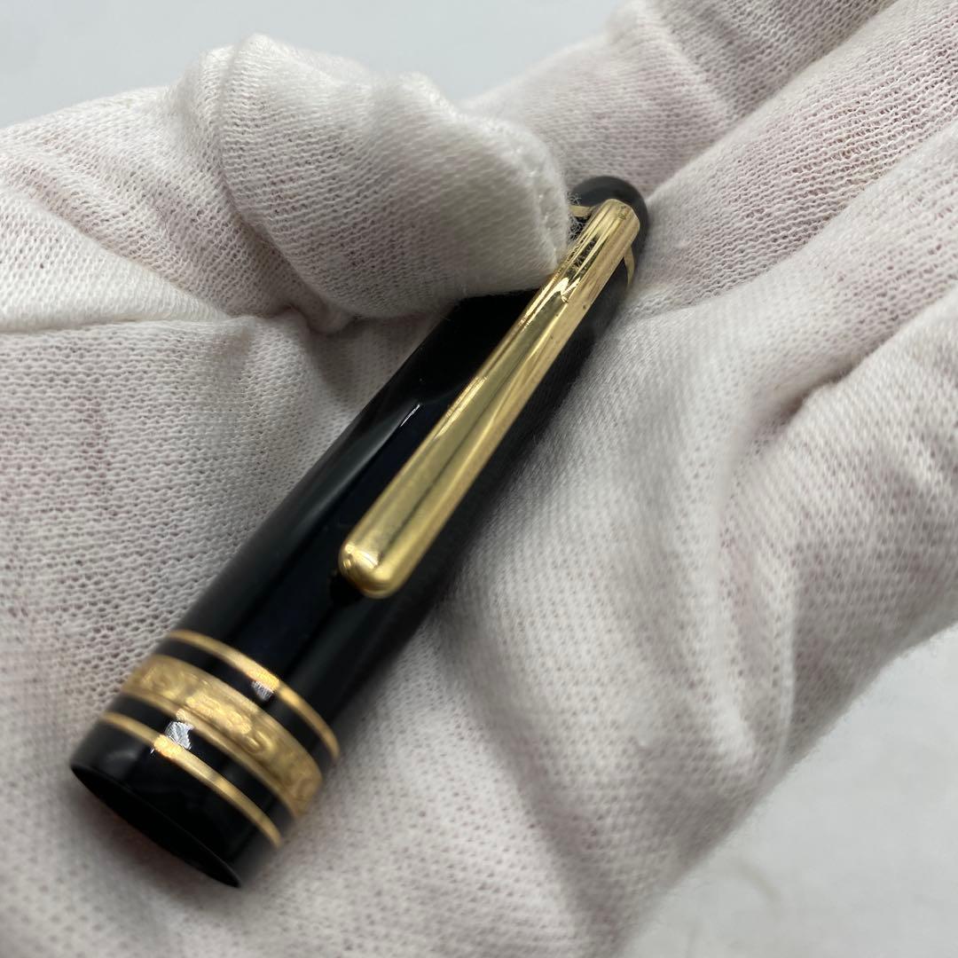 MONTBLANC モンブラン 万年筆 14K ブラック ゴールド　4810