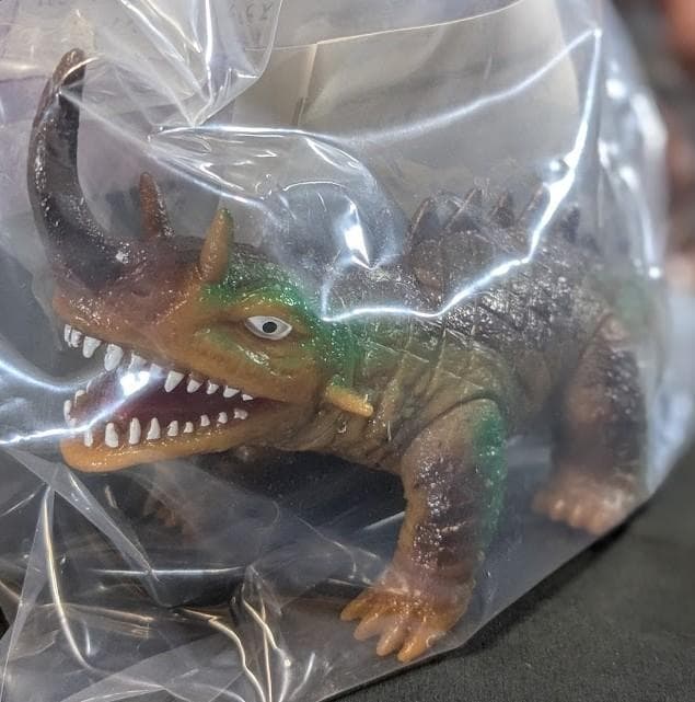 バルゴン・スタンダード＆ミドル（日東復刻・マルサン）ソフビ未開封２体セット