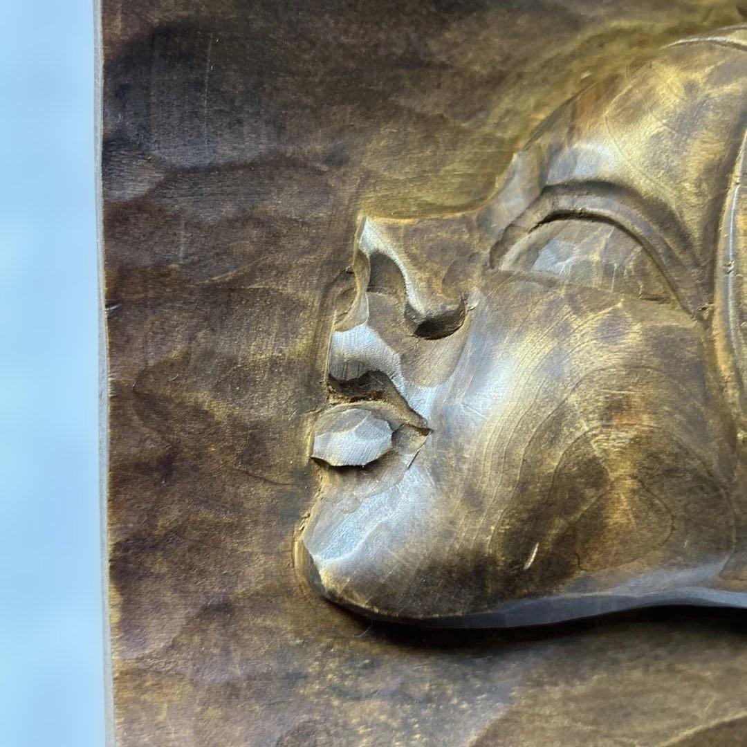 木製　木彫り　女性の横顔　北海道　アイヌ