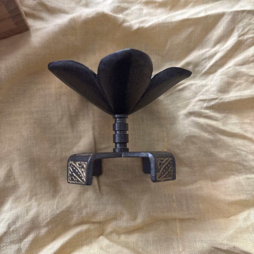 南鐐桔梗形　蓋置　茶道具