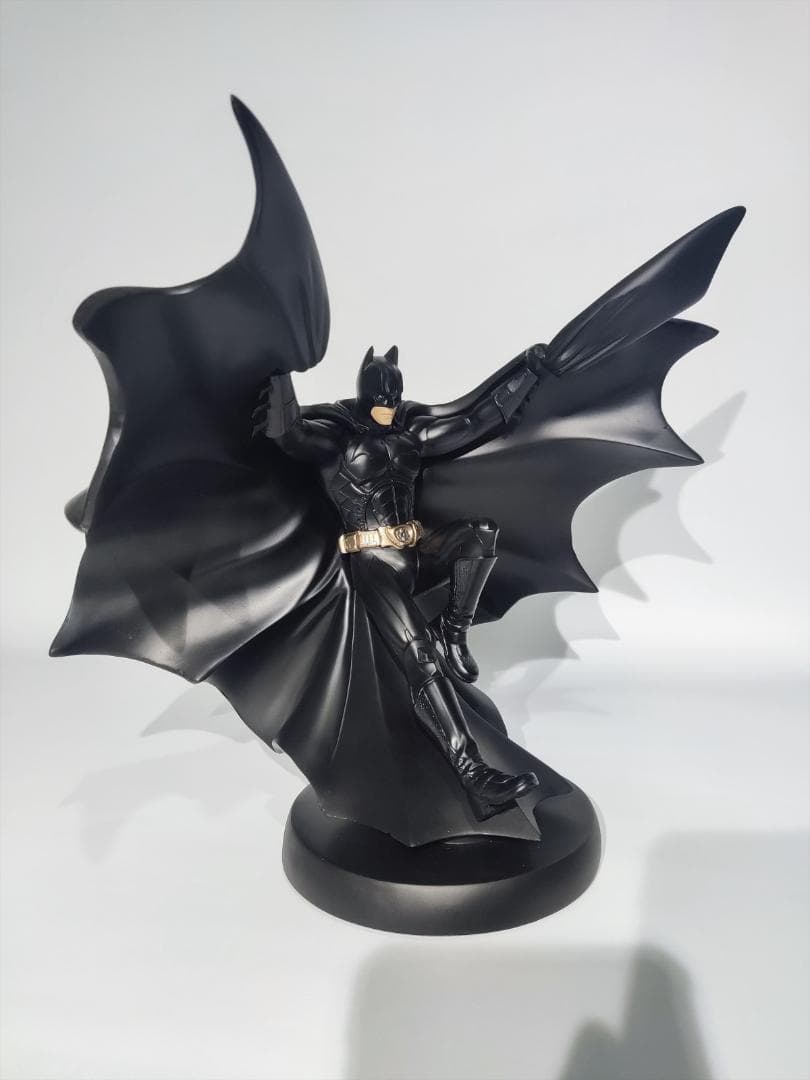 【※全世界4000体限定】DCダイレクト バットマンビギンズ フライトスタチュー