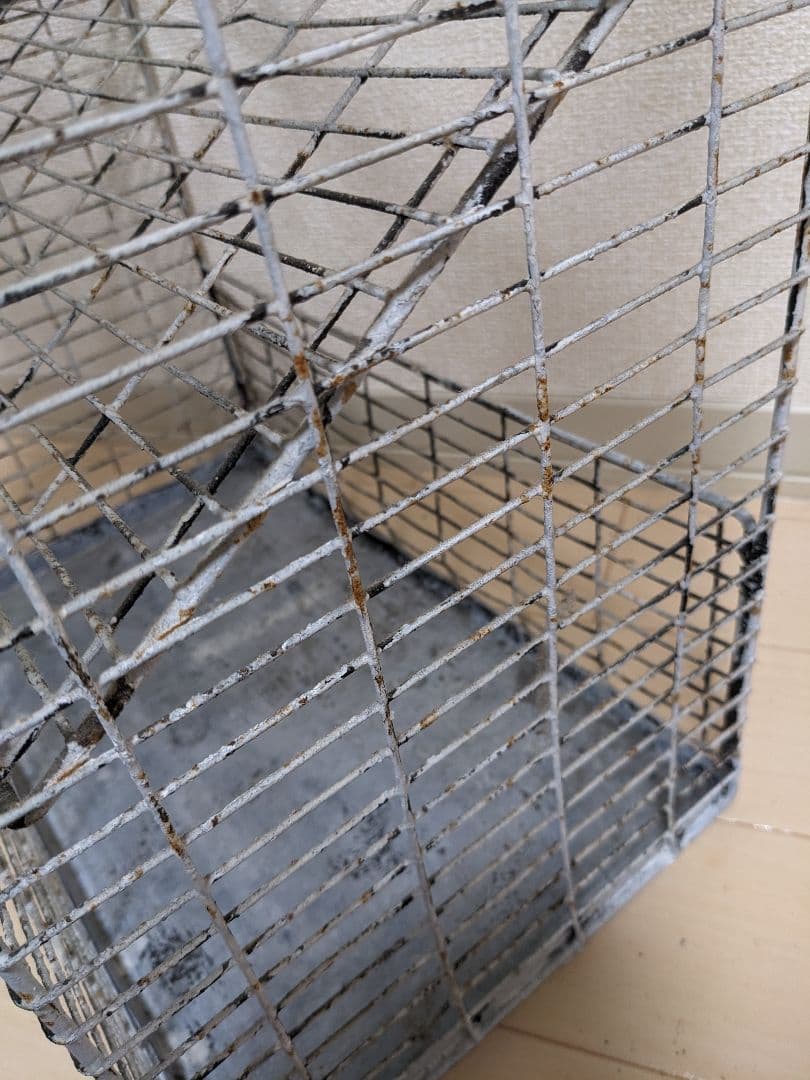 シャビー　昭和レトロ　金属製ワイヤーラック　使い方はあなた次第