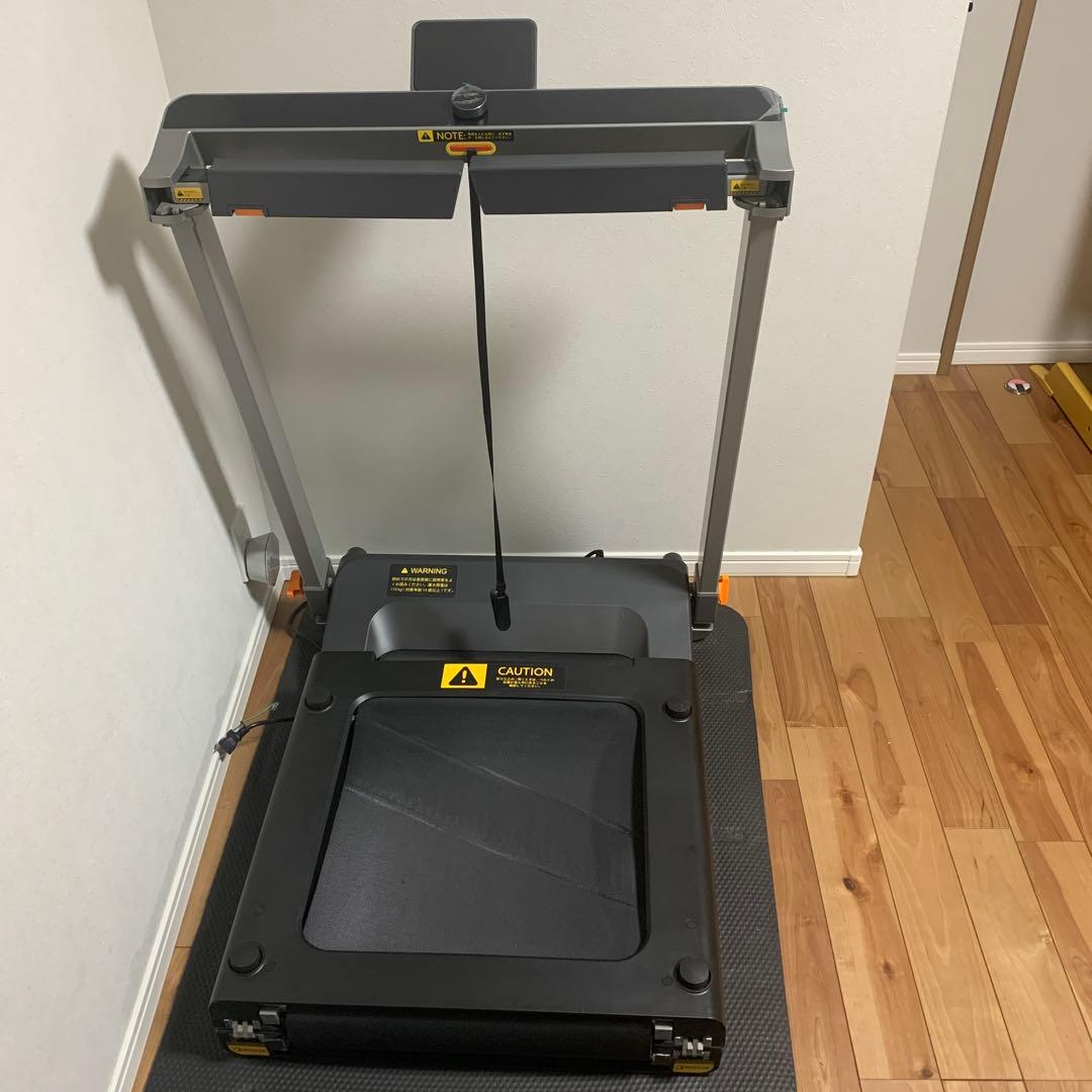 ランニング　マシン　折りたたみ可能　収納可能　美品