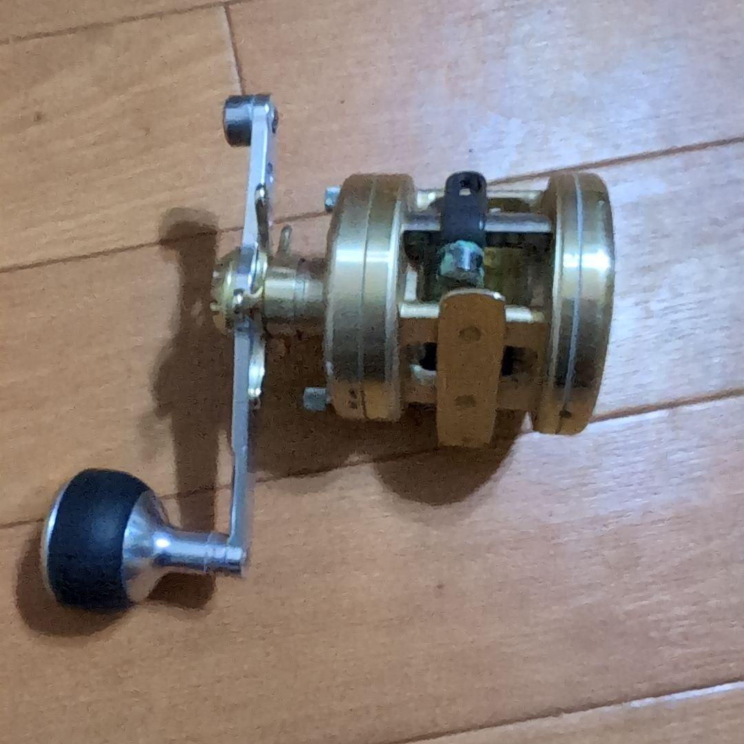 F*a様 SHIMANO CALCUTTA ベイトリール ゴールド
