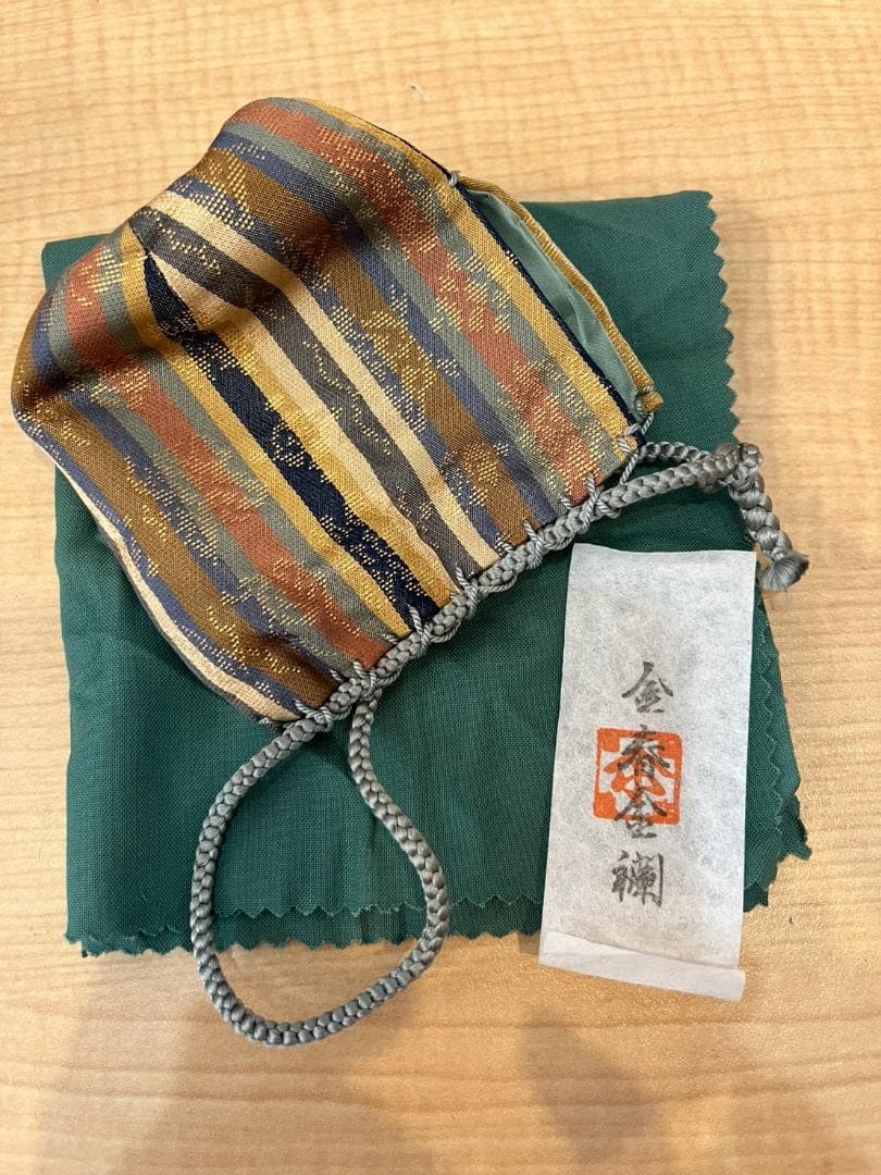 茶道具　茶入　唐津焼（朝鮮唐津）鏡山窯　井上東也作　共箱付