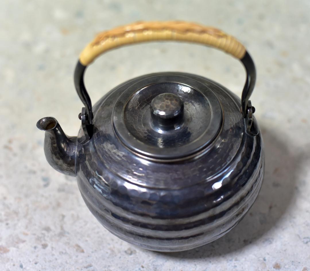 秀峰堂　いぶし銀湯沸かし【極上品】　銀瓶　囲炉裏/お茶道具