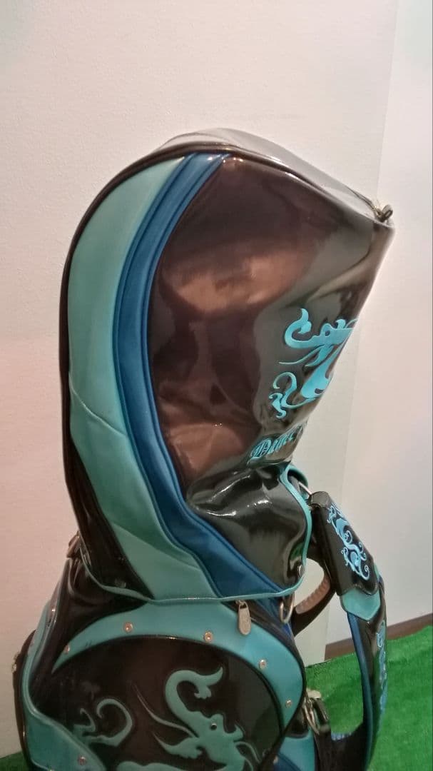 ダンスウィズドラゴン　キャディバッグ　エナメル　ブラック×ブルー