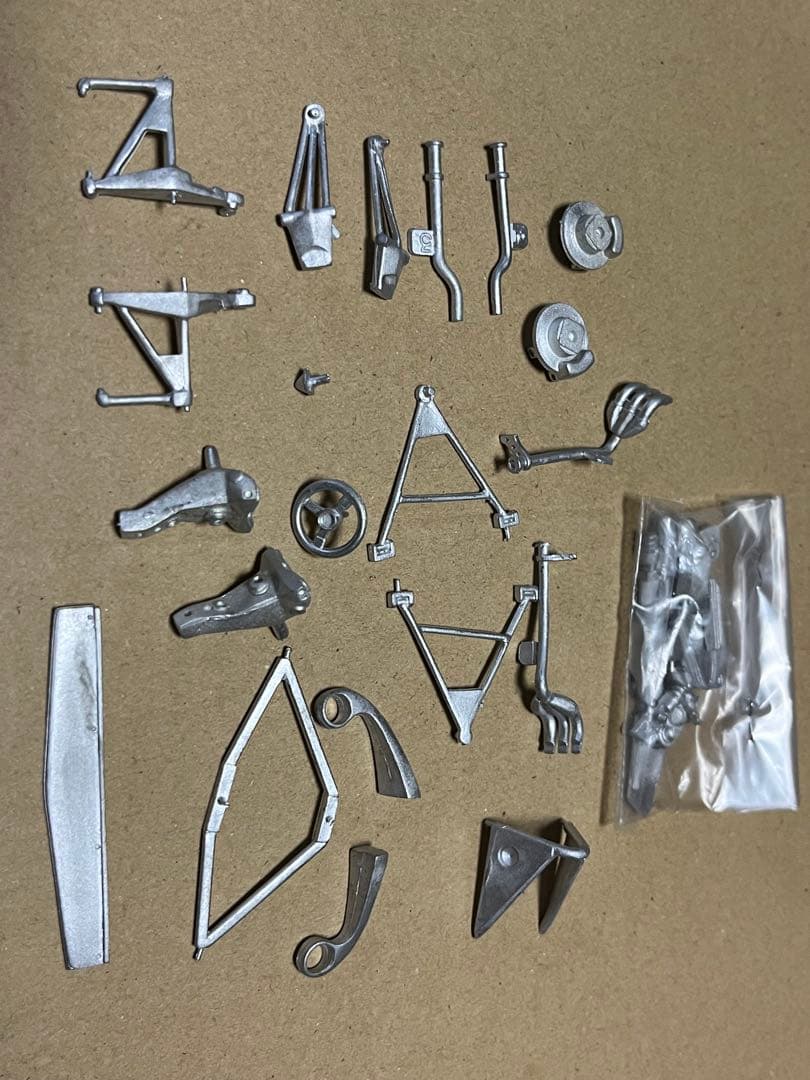 希少フェラーリ312T4 ,ジル・ビルニューヴ,1/24レジンキット