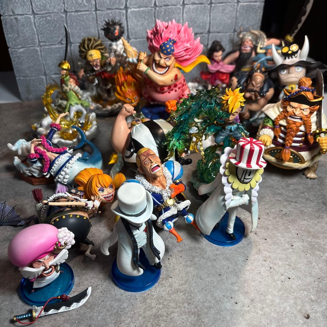 ヒ*タ様 ワンピース ジャンク 訳あり フィギュア 海外 ビックマム シュトロイ