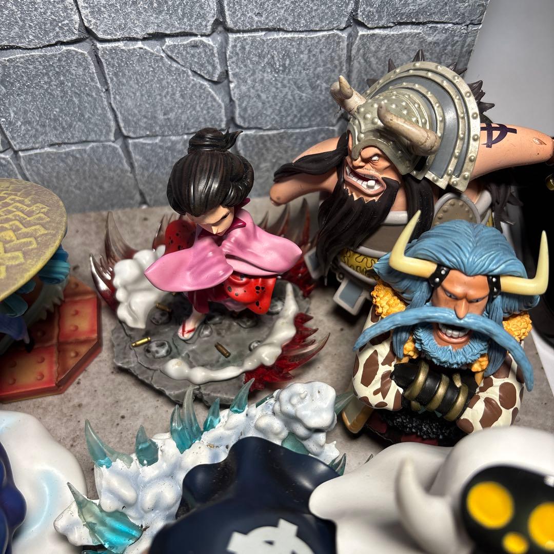 ヒ*タ様 ワンピース ジャンク 訳あり フィギュア 海外 ビックマム シュトロイ