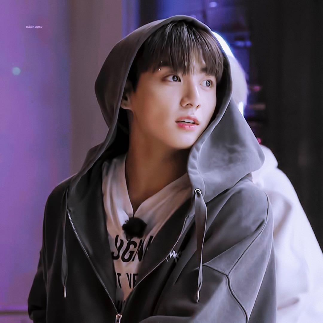 BTS　ジョングク　ムードランプ　スピーカー　オーロラランプ　ルームランプ