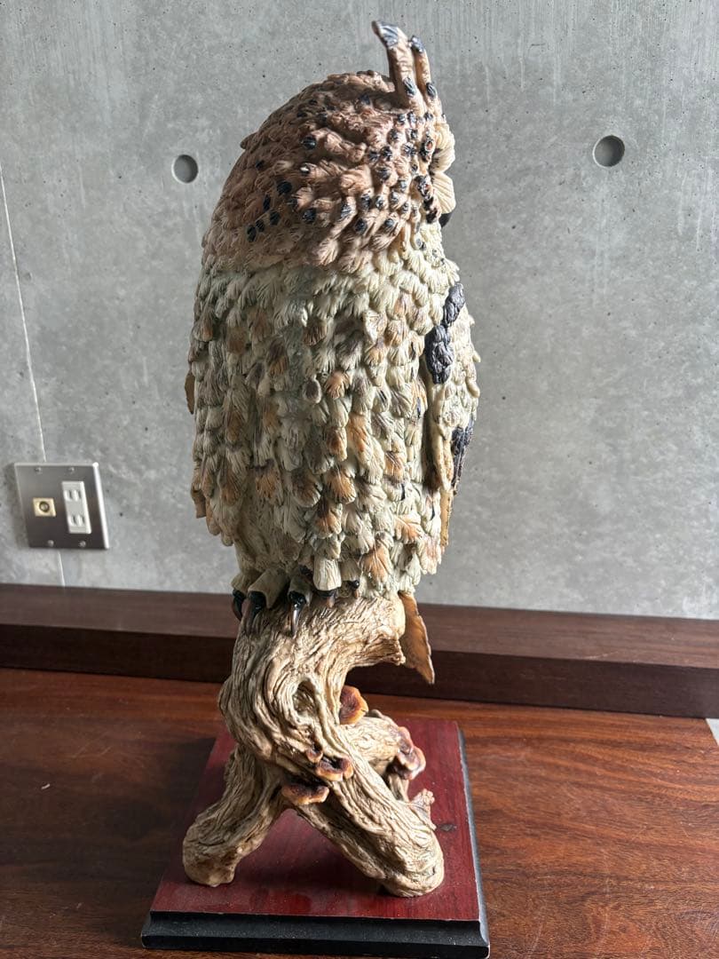 ワシミミズク　大きな置物　高さ57cm、18.8.kg フクロウ科　アンティーク