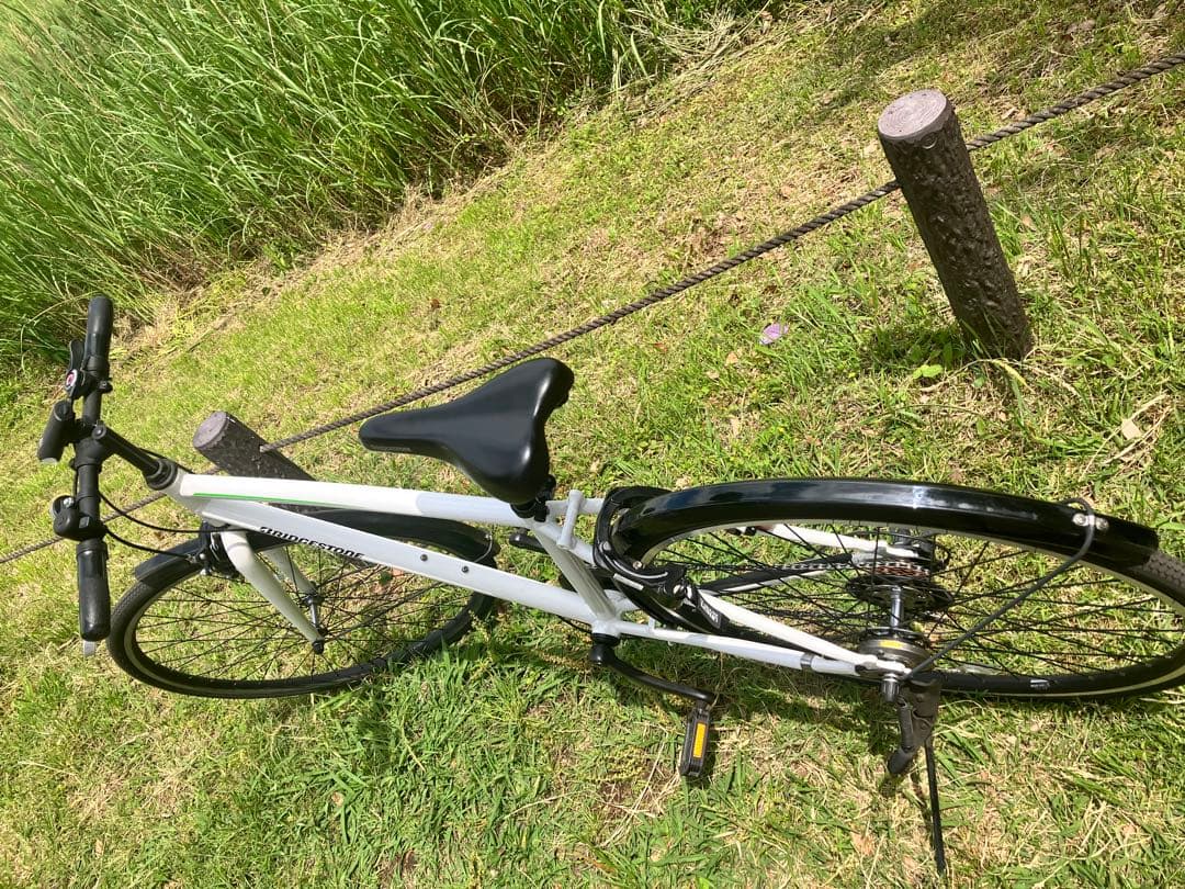 ブリヂストン クロスバイク ホワイト 27型　ES1 BRIDGESTONE