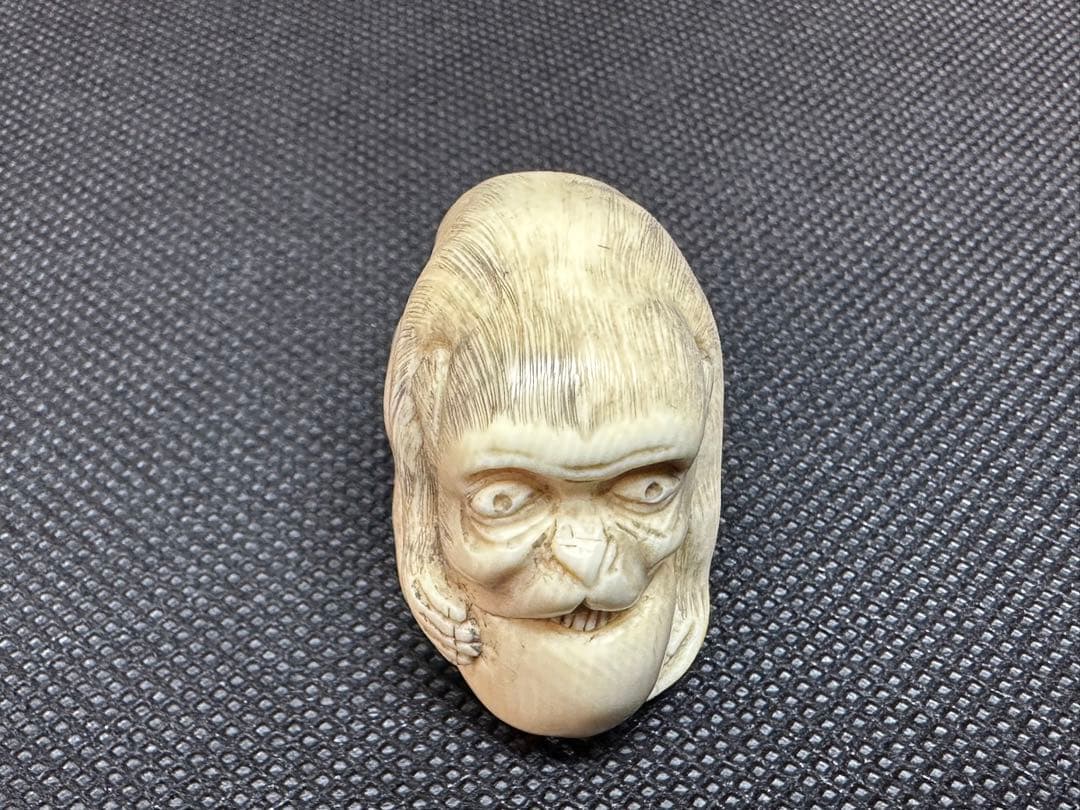 根付　アンティーク　歌舞伎　象牙調　彫刻 古美術品　 置物　細密細工　骨董